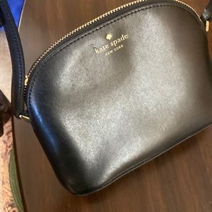 Black crossbody, excellent condition